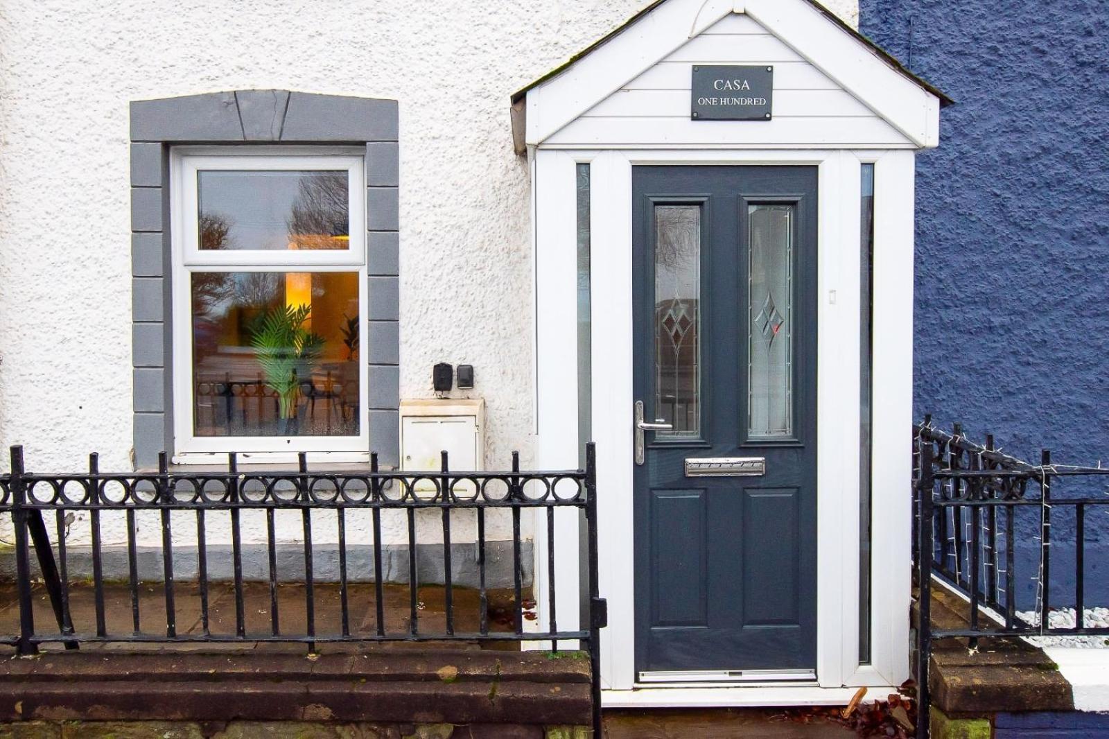 Casa One Hundred - A Beautiful 4 Bed House On The Beach Front Swansea Luaran gambar