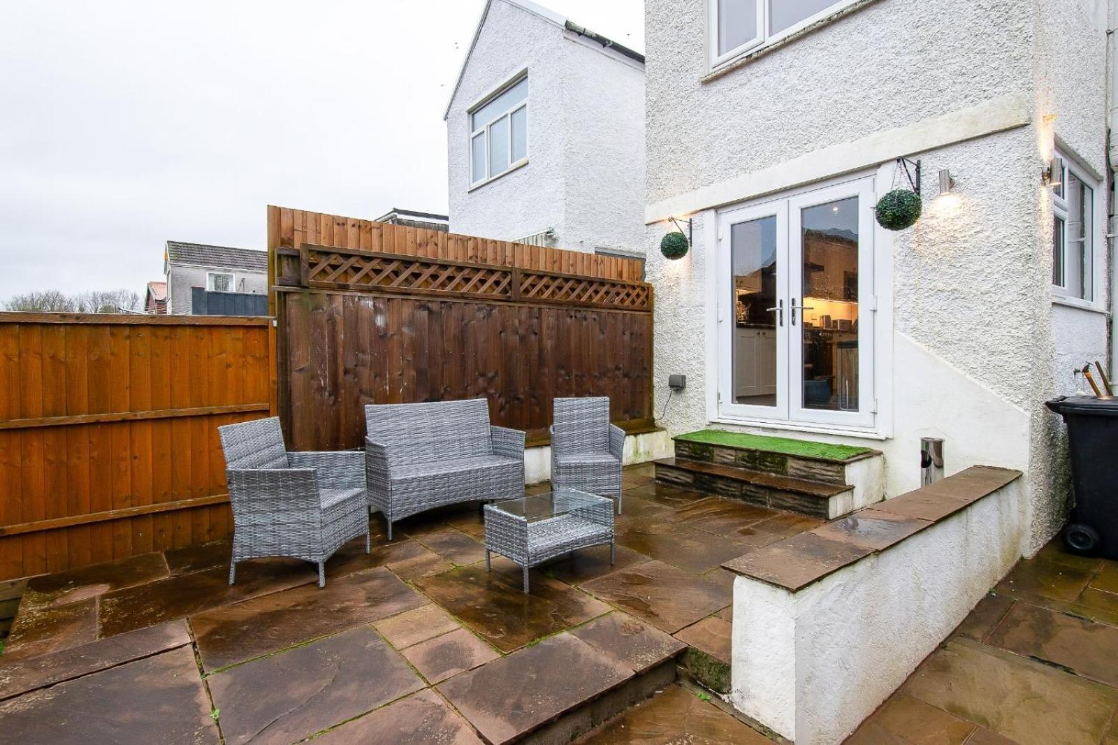 Casa One Hundred - A Beautiful 4 Bed House On The Beach Front Swansea Luaran gambar