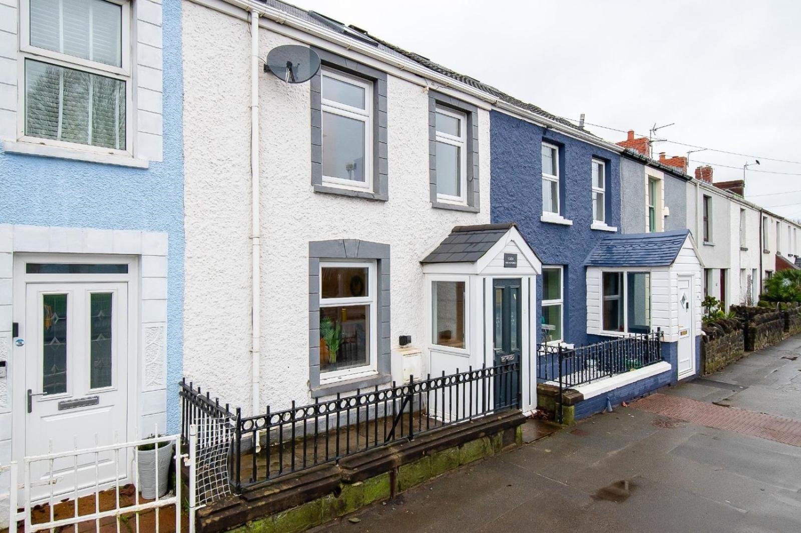 Casa One Hundred - A Beautiful 4 Bed House On The Beach Front Swansea Luaran gambar