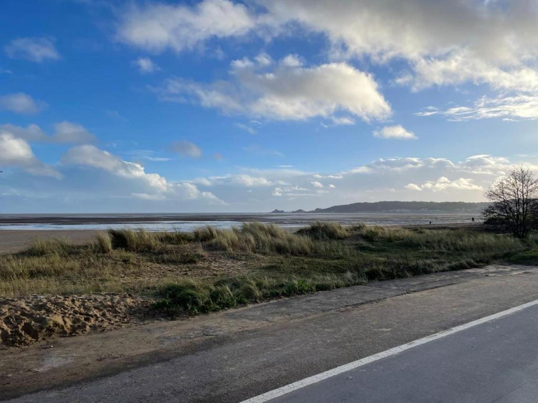 Casa One Hundred - A Beautiful 4 Bed House On The Beach Front Swansea Luaran gambar